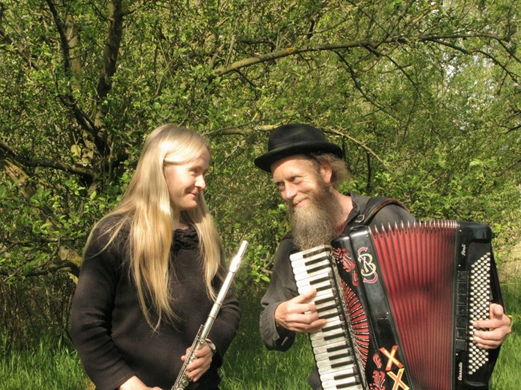 Buxe und Mirjam am 21.09.24 um 19:30 Uhr