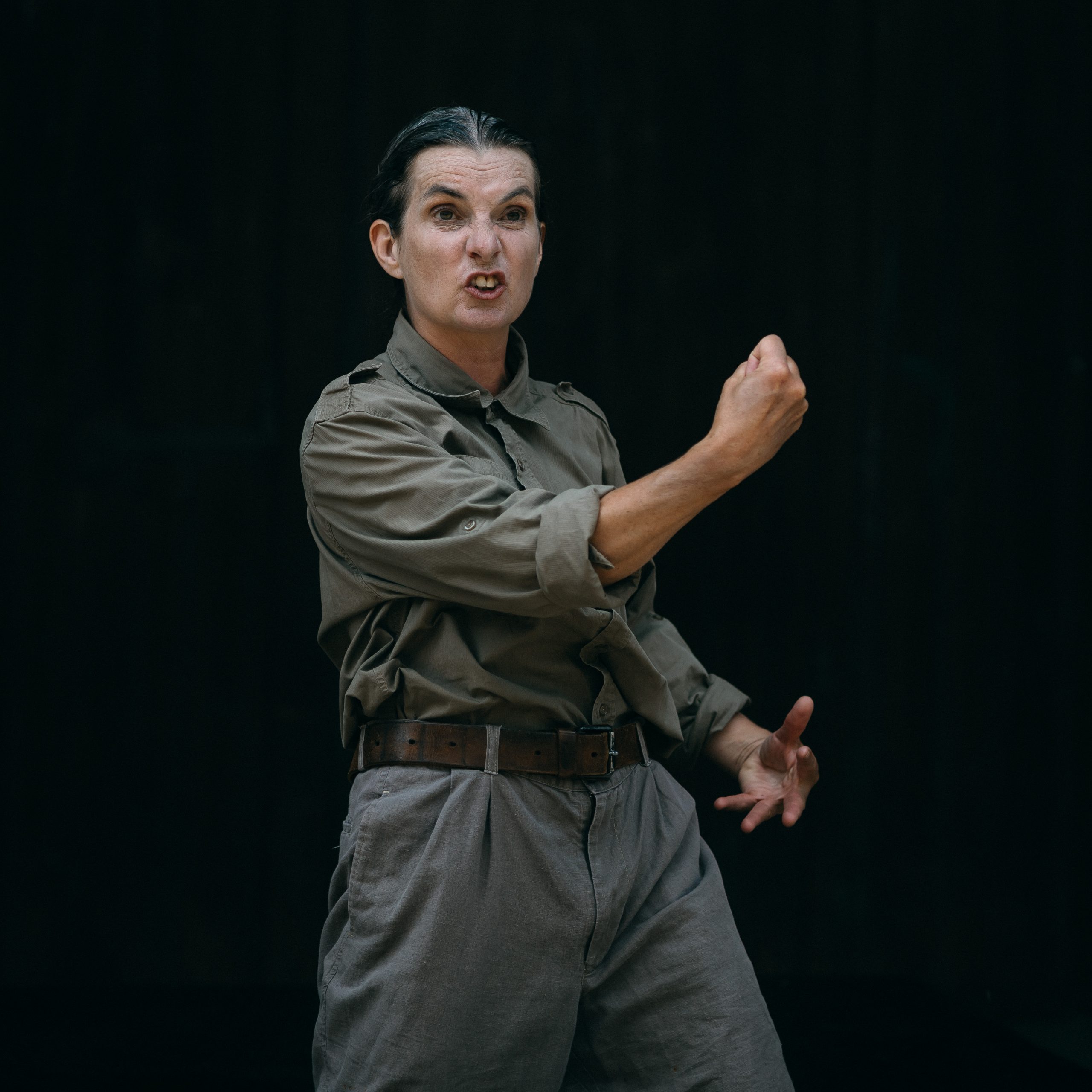 Theater: „Geschichte einer Tigerin“ am 20.02.26 um 19:30 Uhr